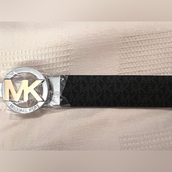 Michael Kors Black and Brown Reversible Women’s Belt with Gold Logo main image 5